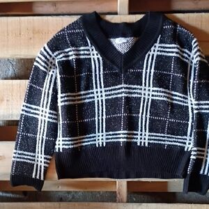 crown & ivy Black and White Checkered V-Neck Sweater